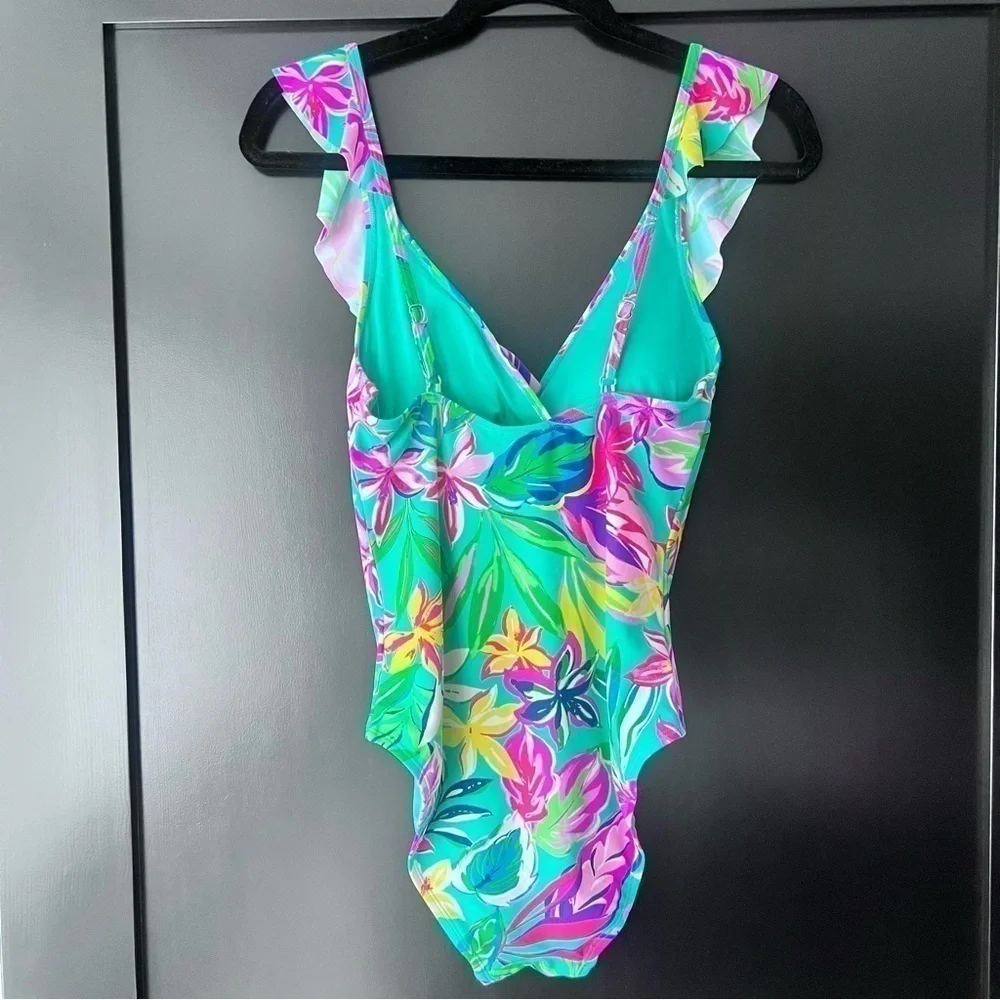 💚NWT Stella Parker Collection women’s size medium one piece swimsuit